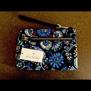 New Vera Bradley wristlet with tags!